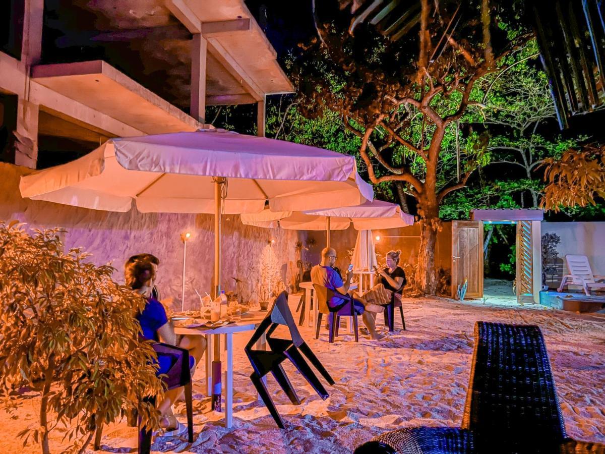 Leisure Inn Guest House Bodufolhudhoo Ngoại thất bức ảnh