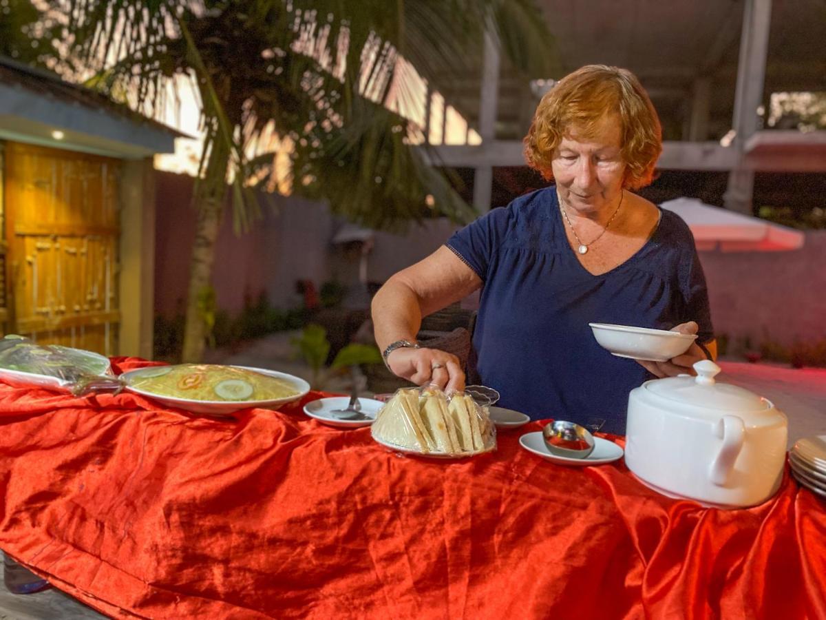 Leisure Inn Guest House Bodufolhudhoo Ngoại thất bức ảnh